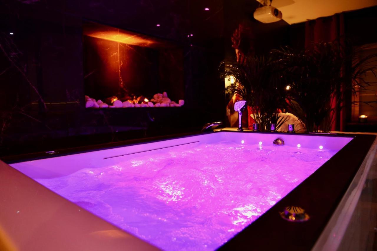 Love Room Gold - Les Delices Rooms Angers Luaran gambar