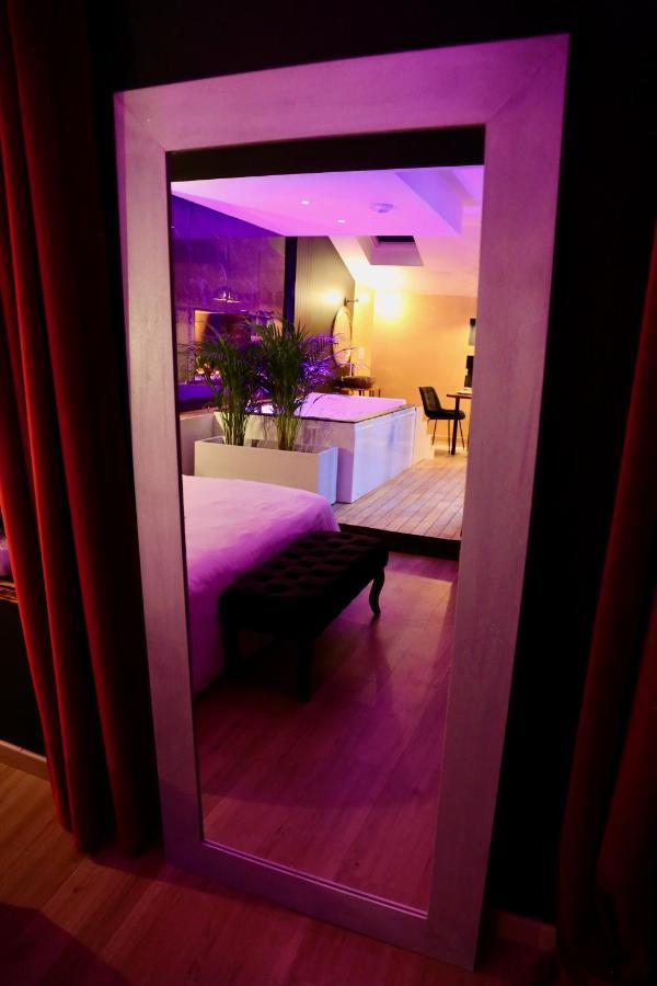 Love Room Gold - Les Delices Rooms Angers Luaran gambar